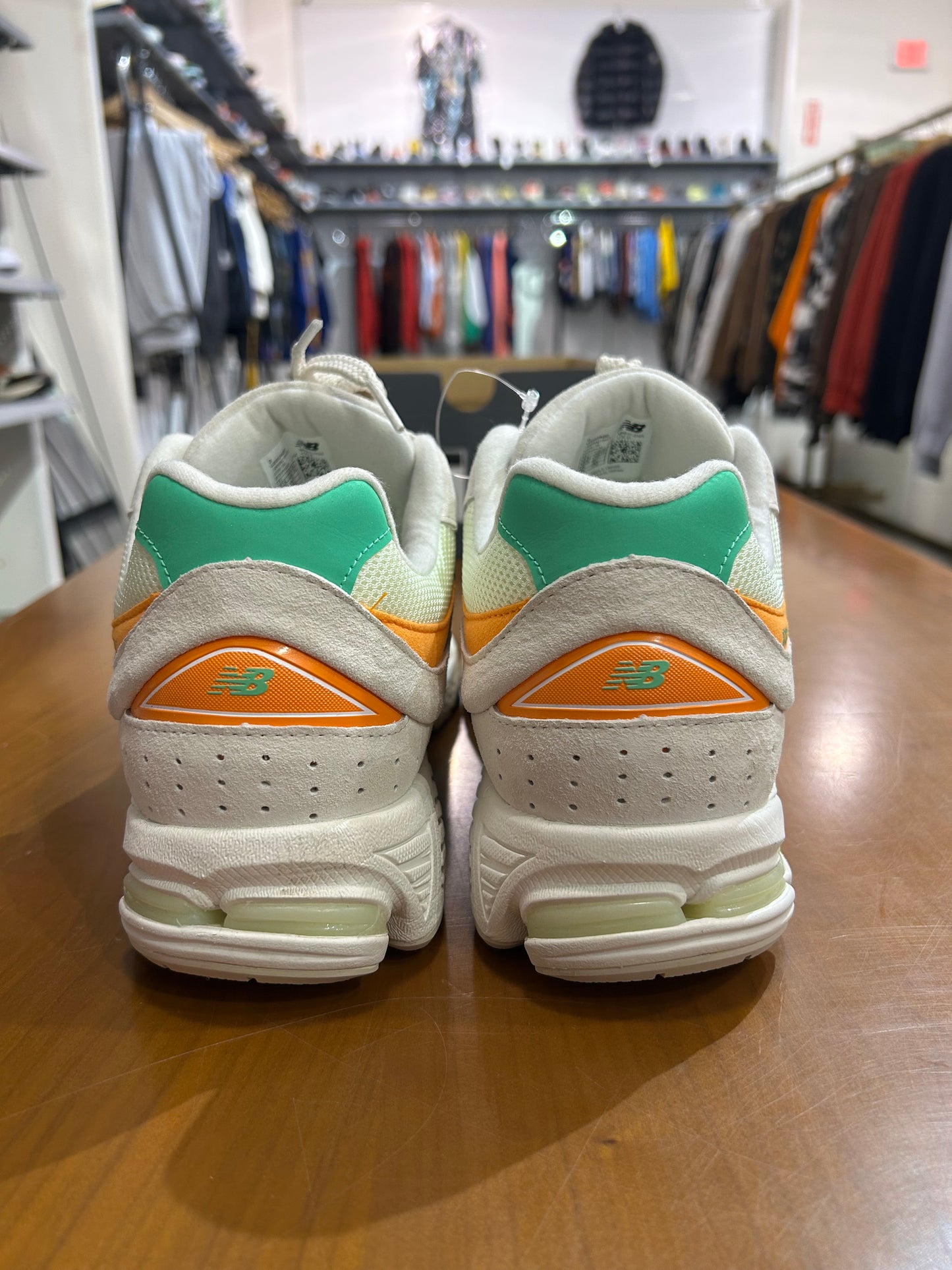 New Balance 2002R Linen Green Apple