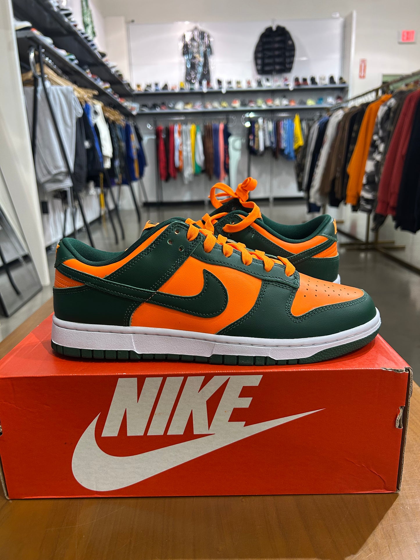 Nike Dunk Low Miami Hurricanes