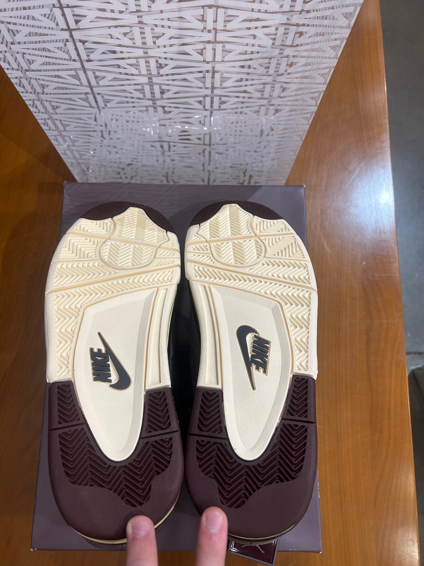 Air Jordan 4 A Ma Maniere Violet Ore