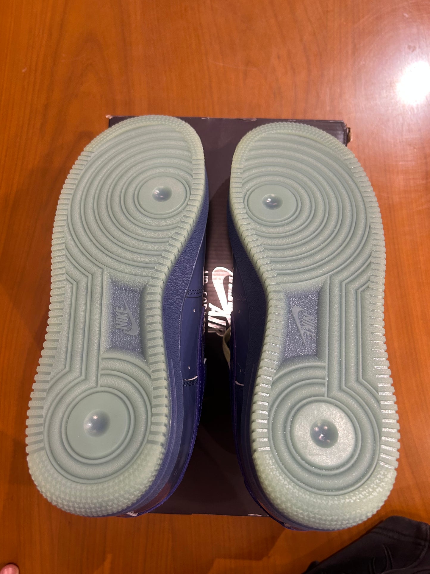Nike Air Force 1 Patent Leather Mystic Navy Grape Ice