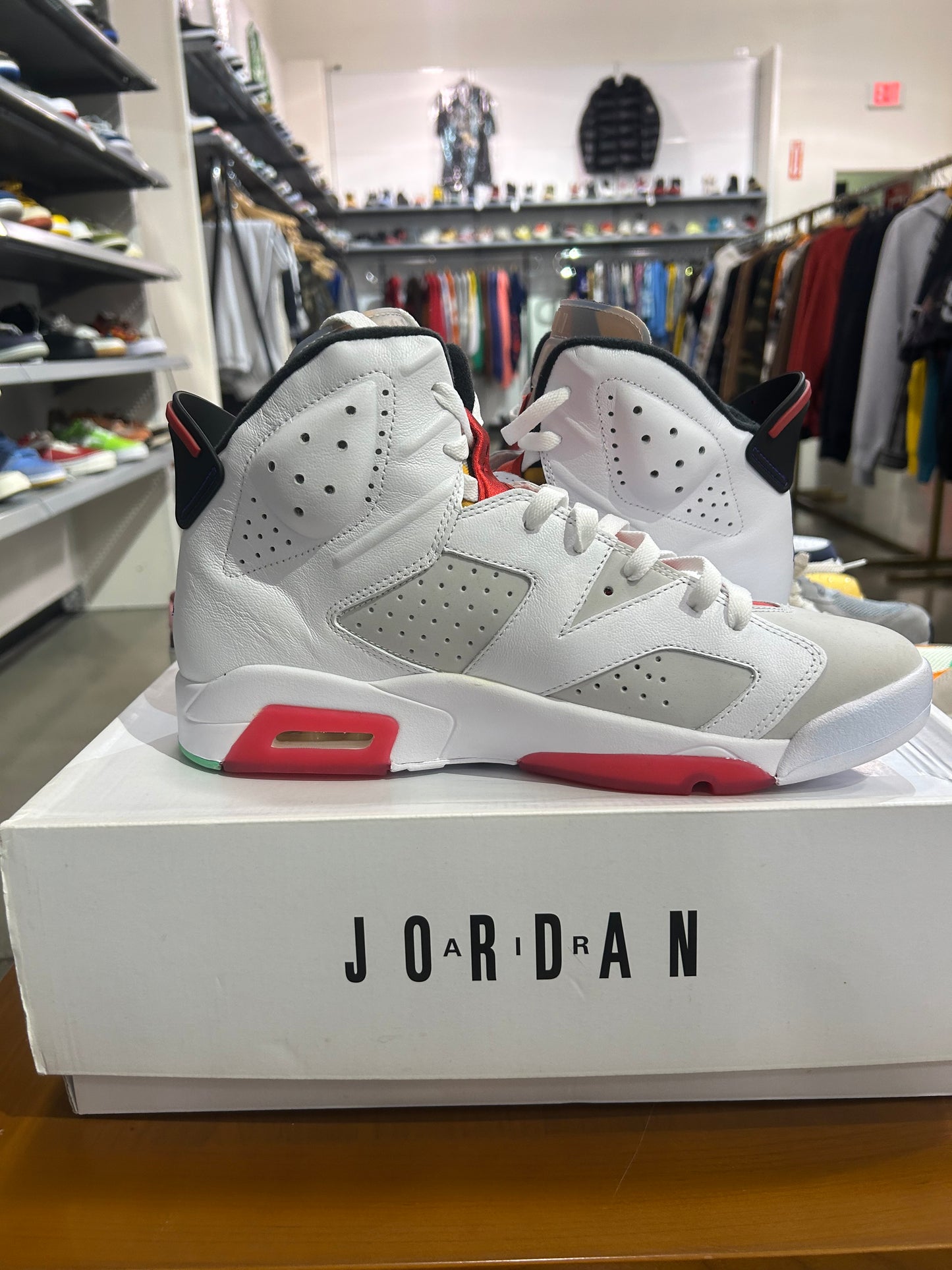Preowned Air Jordan 6 Hare