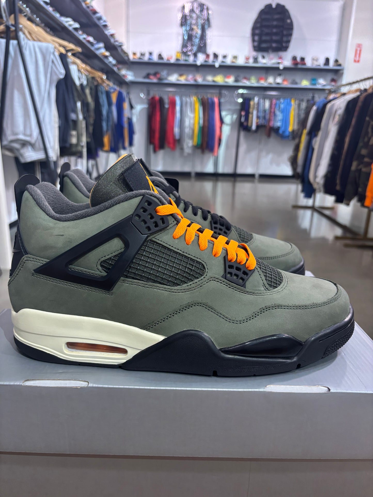 Preowned Air Jordan 4 Undefeated