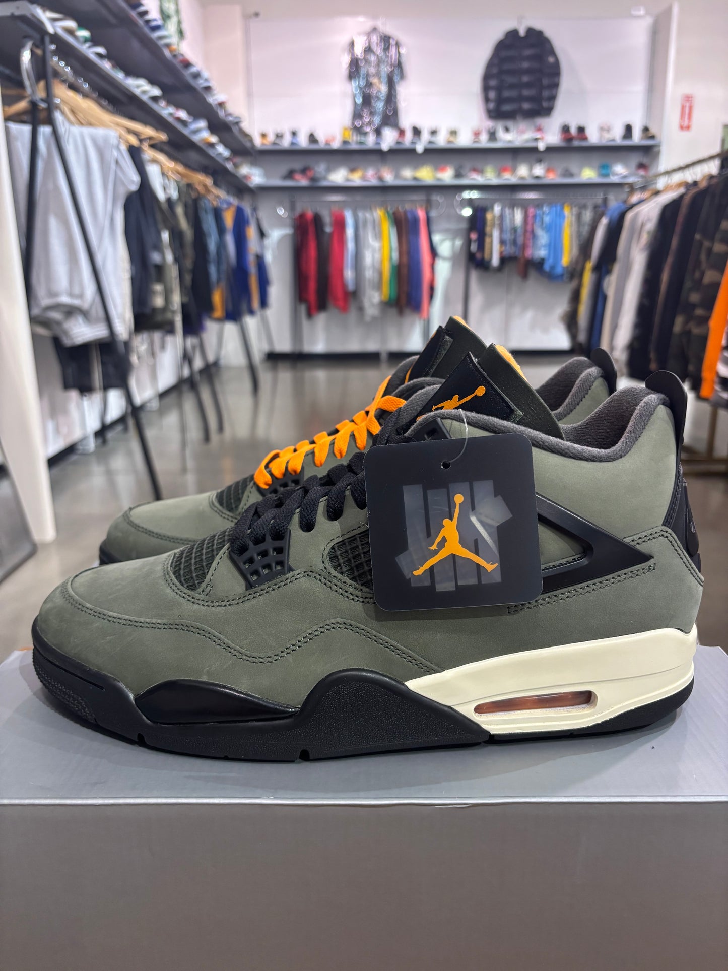 Preowned Air Jordan 4 Undefeated