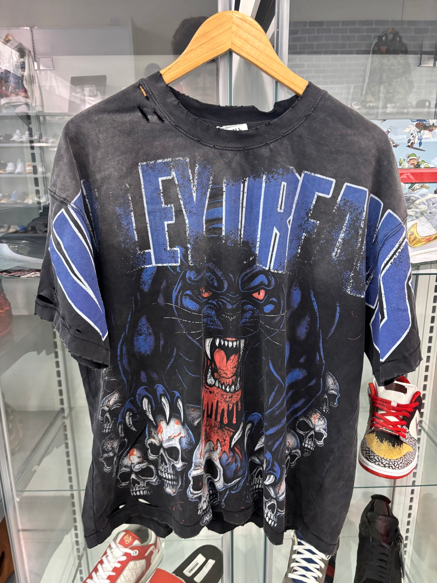 Preowned Vale Valley Forever Dreams Big Panther Tee