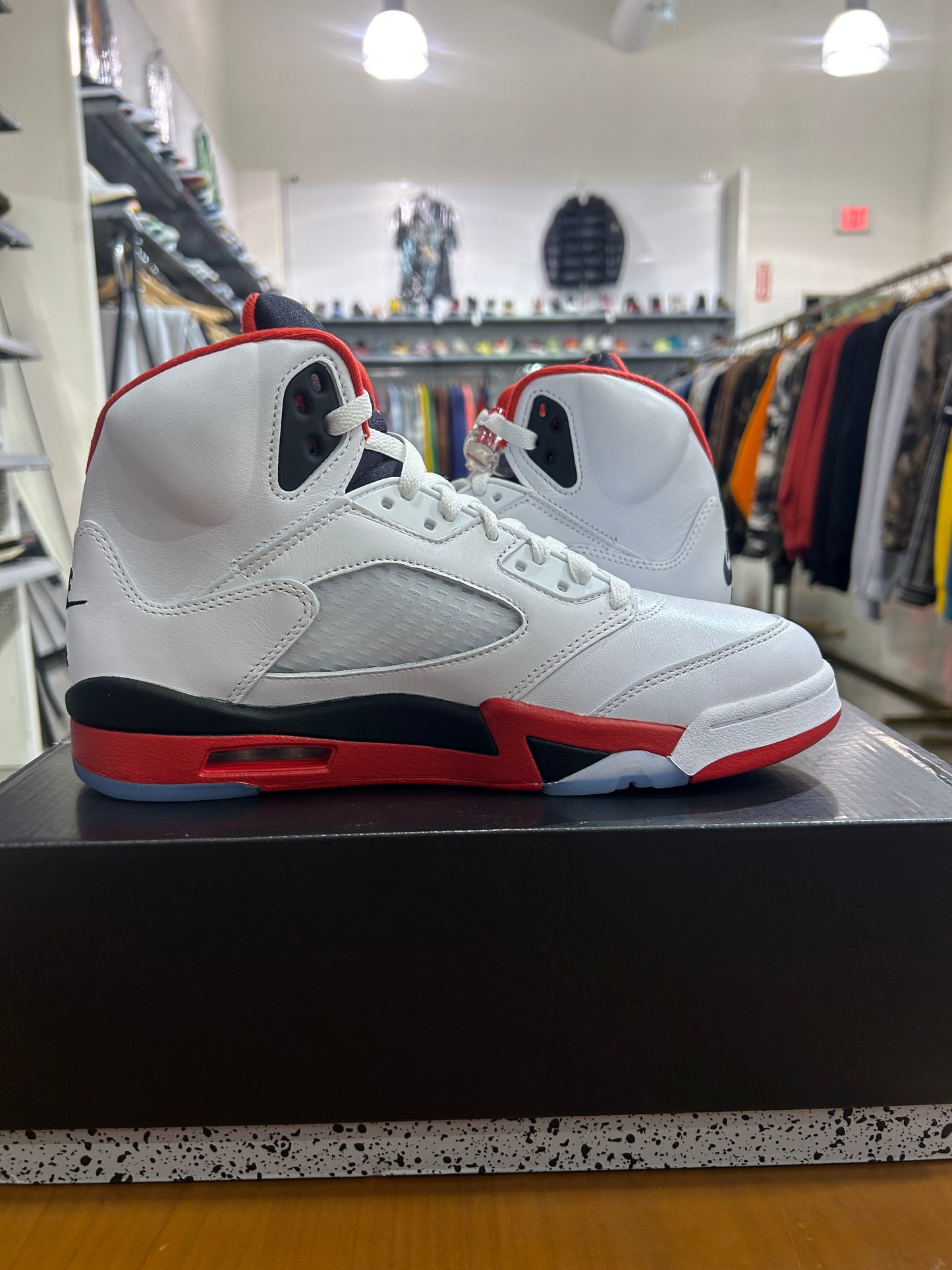 Air Jordan 5 Fire Red Black Tongue