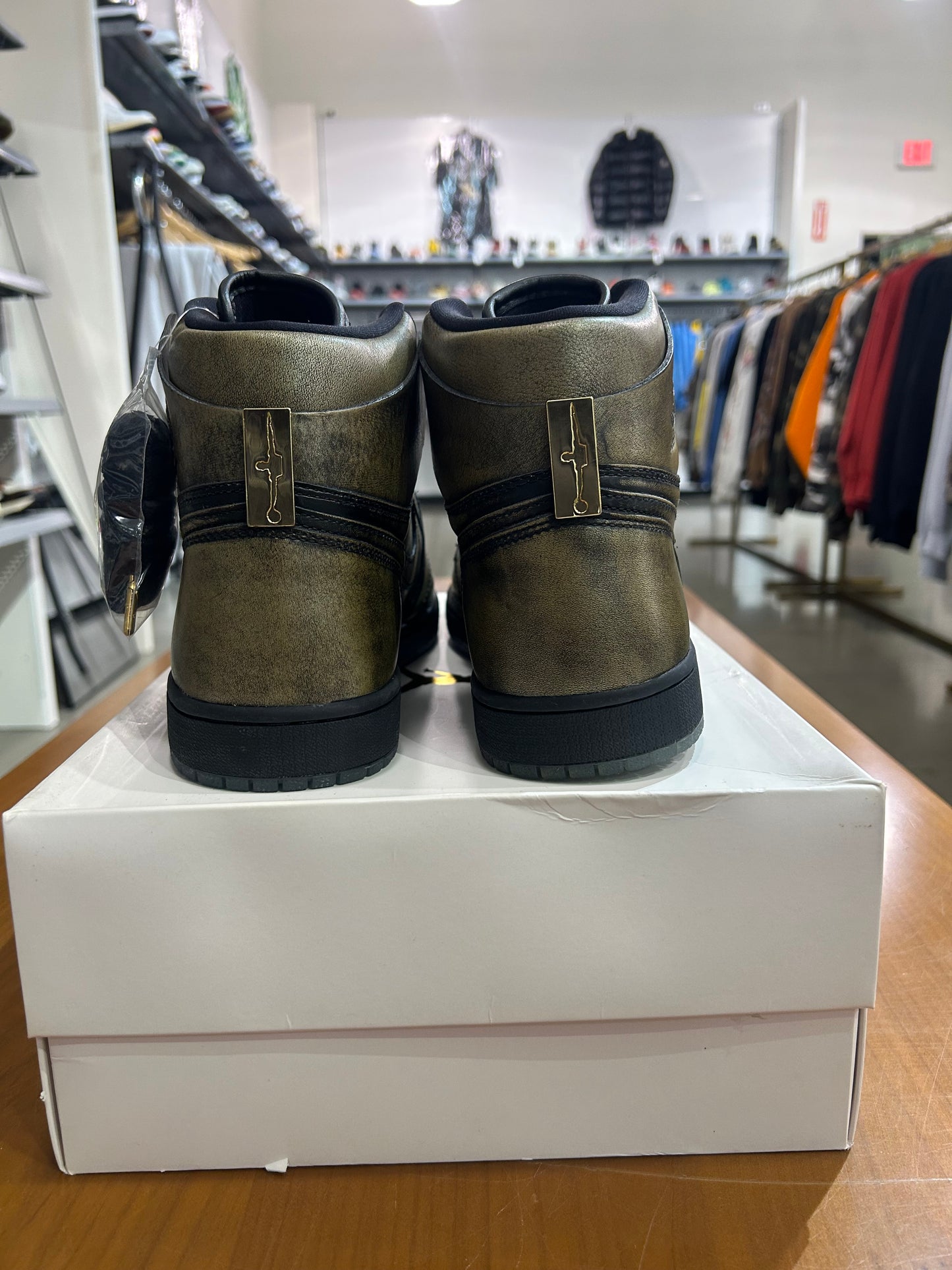 Air Jordan 1 Wings