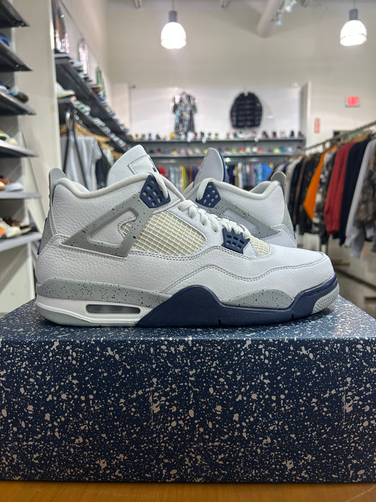 Preowned Air Jordan 4 Midnight Navy