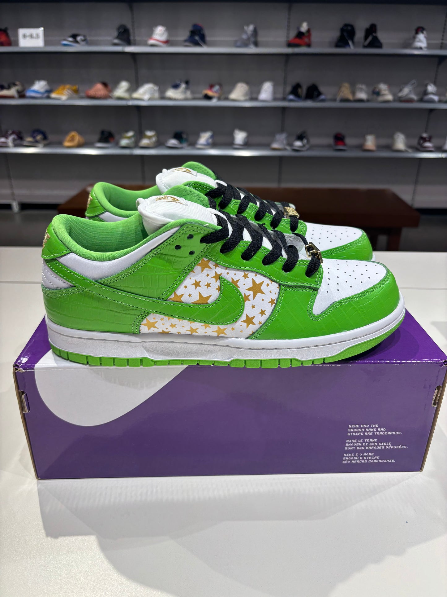 Nike SB Dunk Low Stars Mean Green