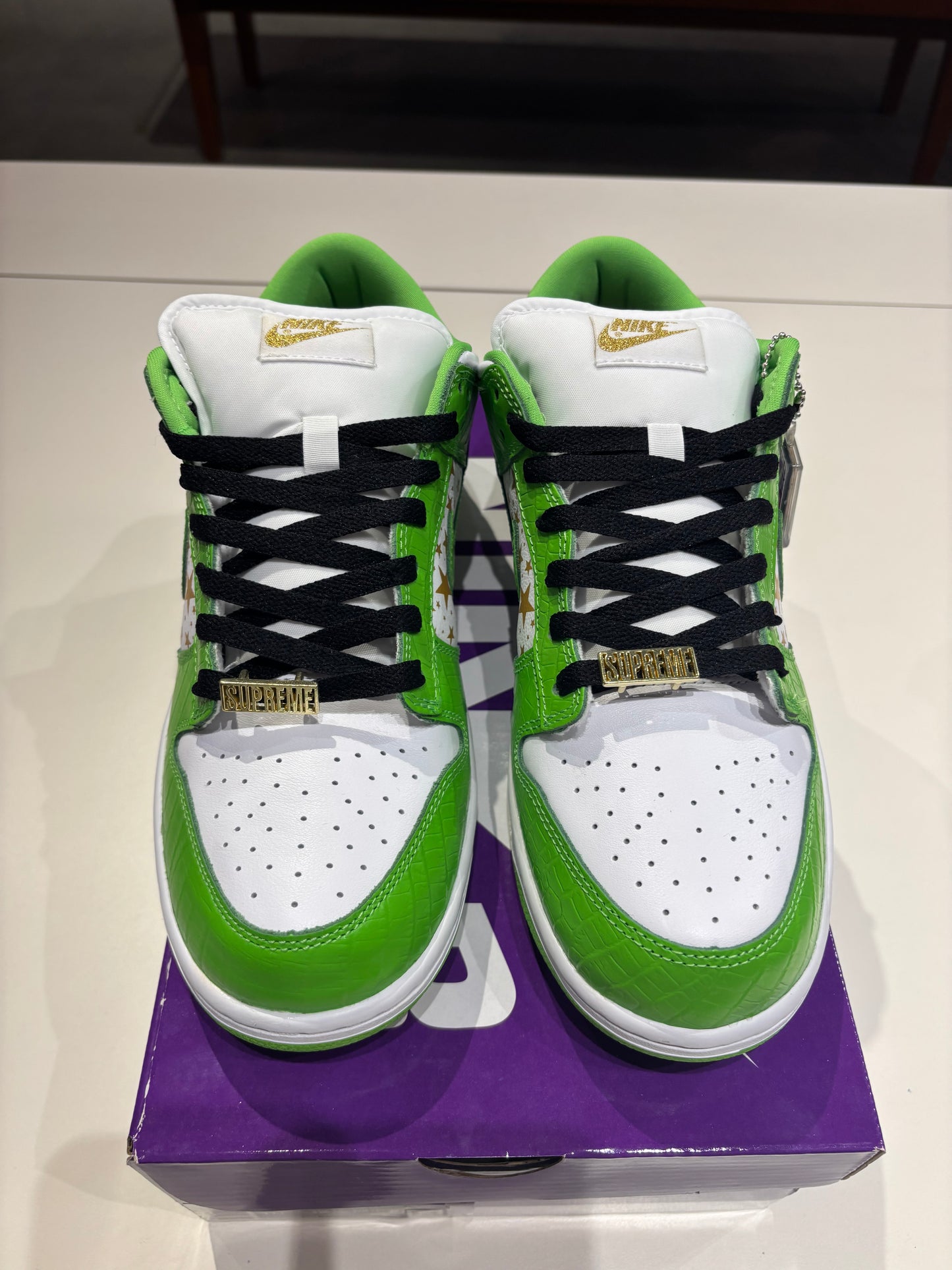 Nike SB Dunk Low Stars Mean Green