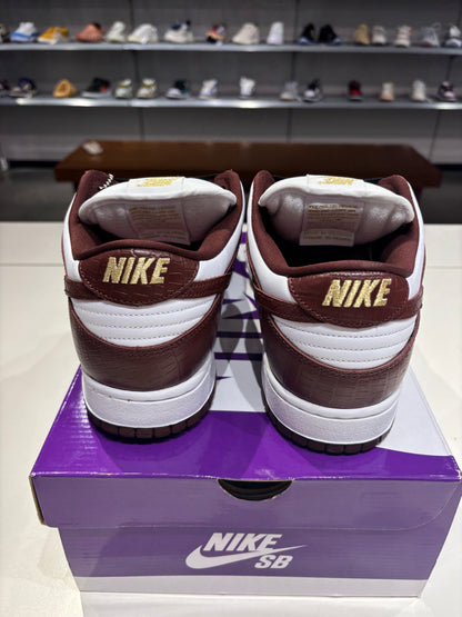 Nike SB Dunk Low Stars Barkroot Brown
