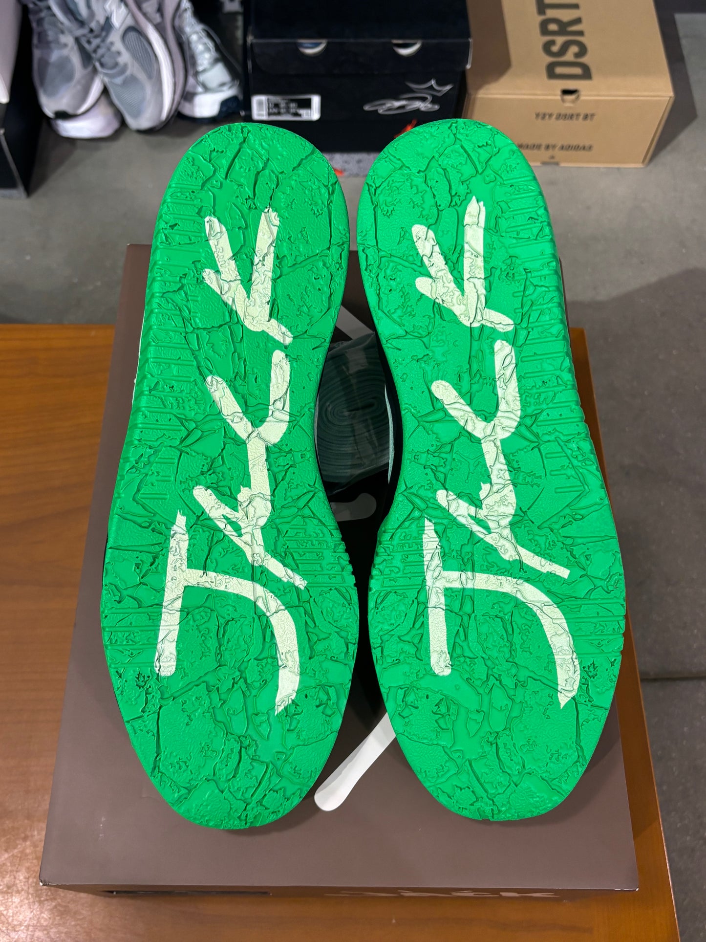 Travis Scott Jordan CJ1T-Rexx Travis Scott Green Spark