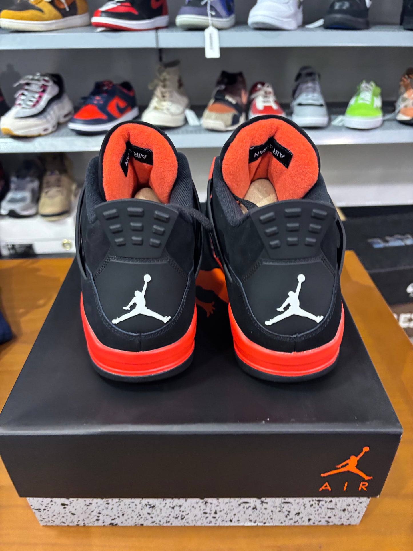 Air Jordan 4 Red Thunder