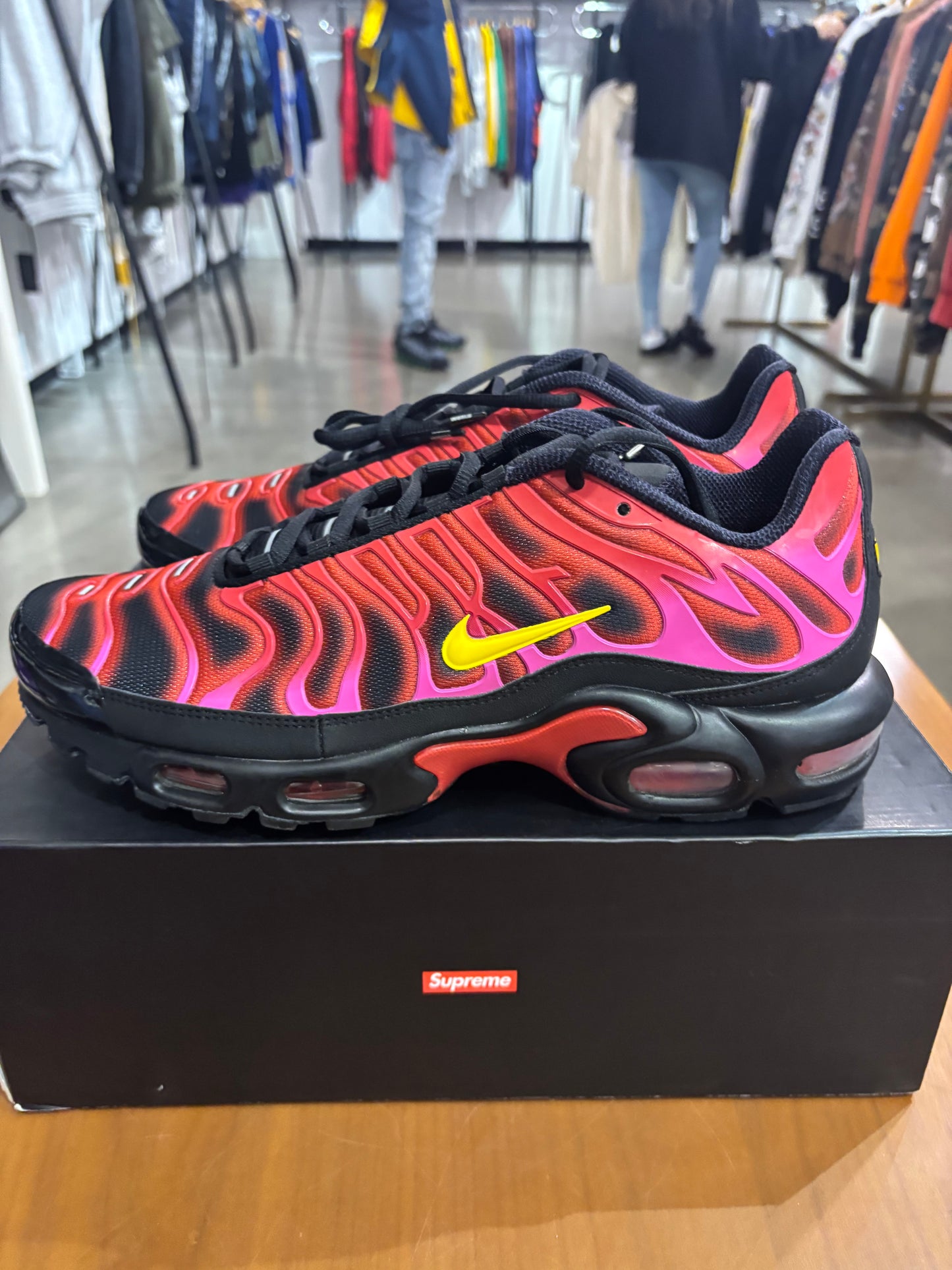 Supreme Air Max Plus University Red