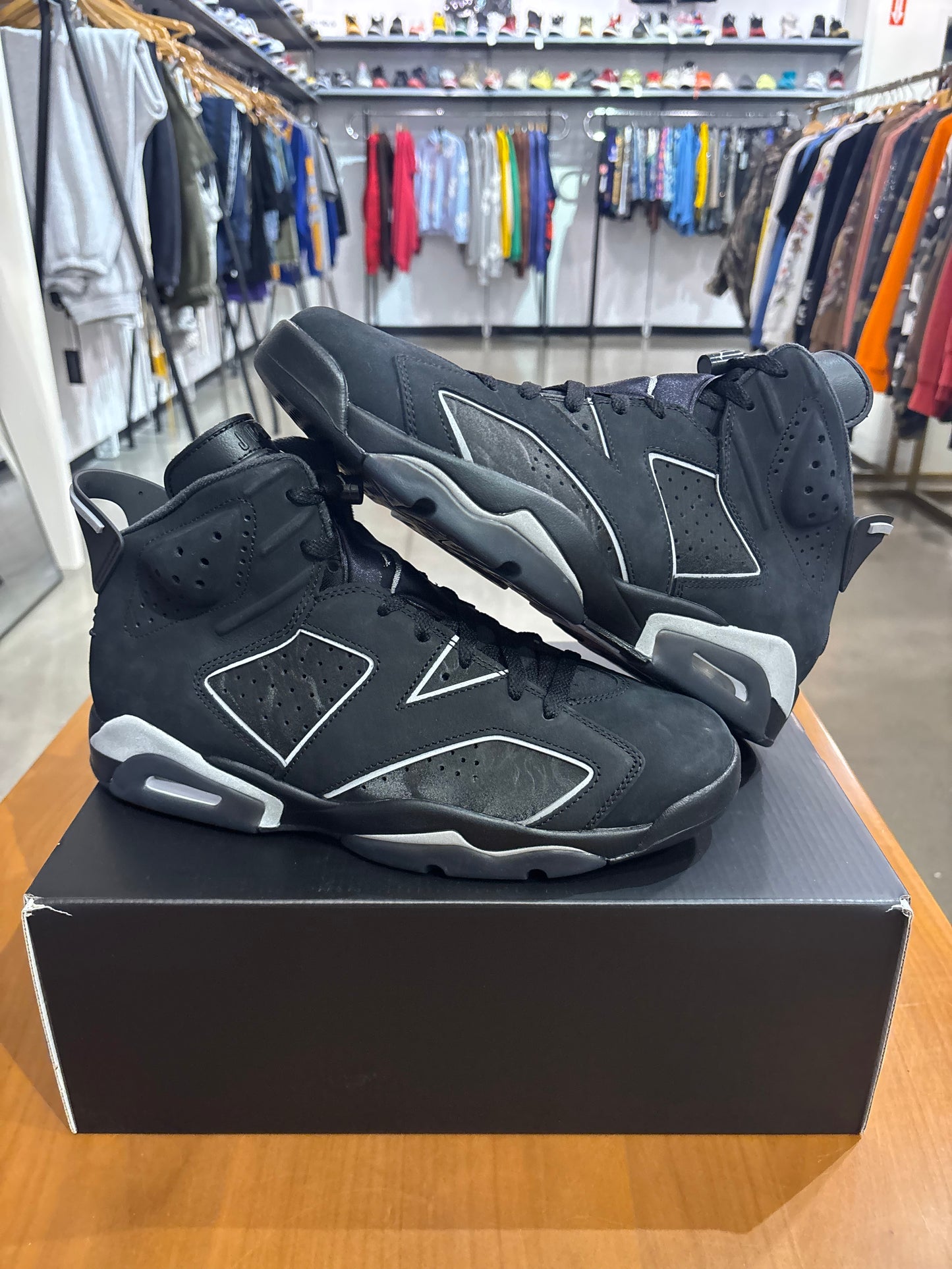 Air Jordan 6 Cap and Gown