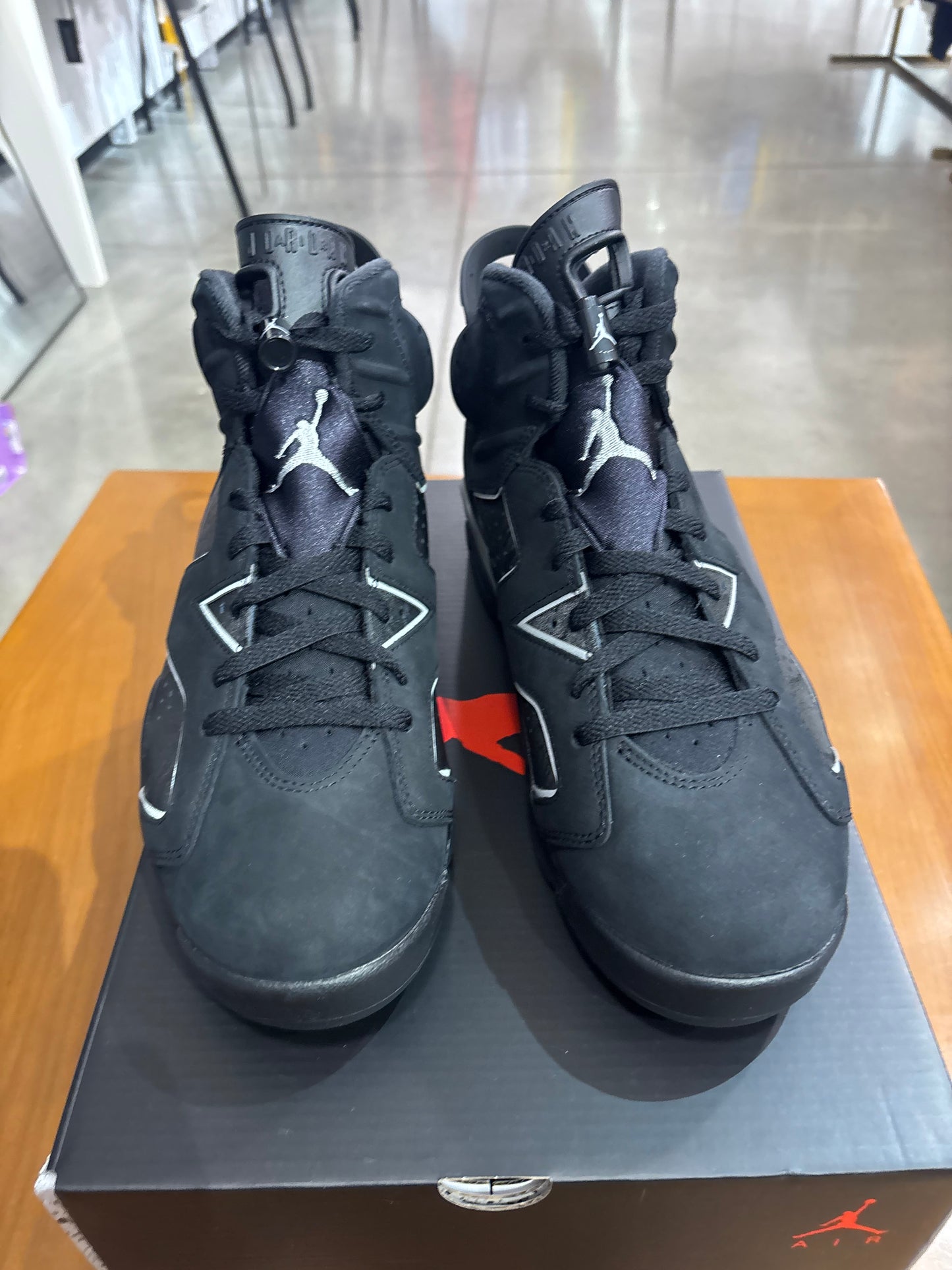 Air Jordan 6 Cap and Gown