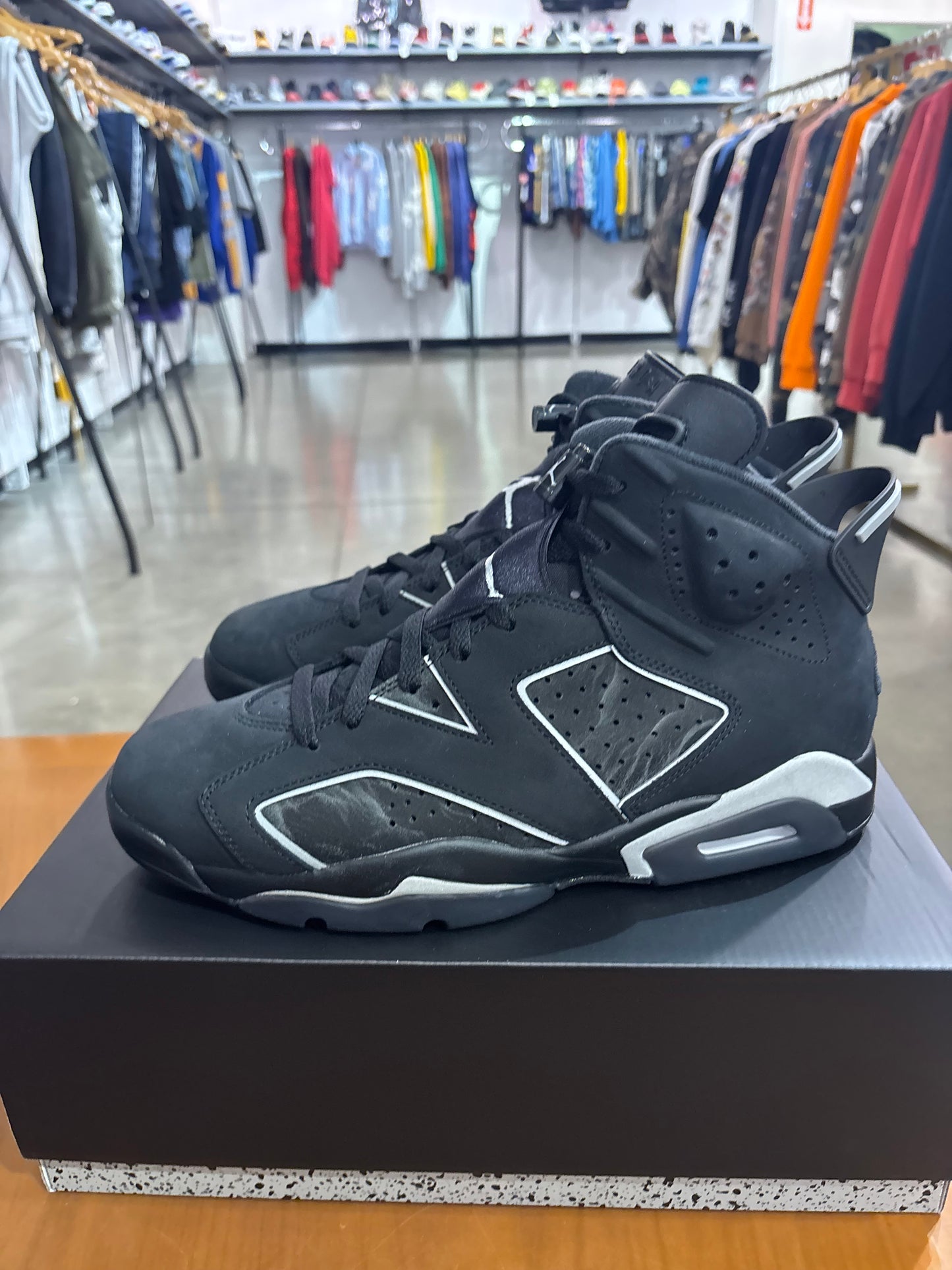 Air Jordan 6 Cap and Gown