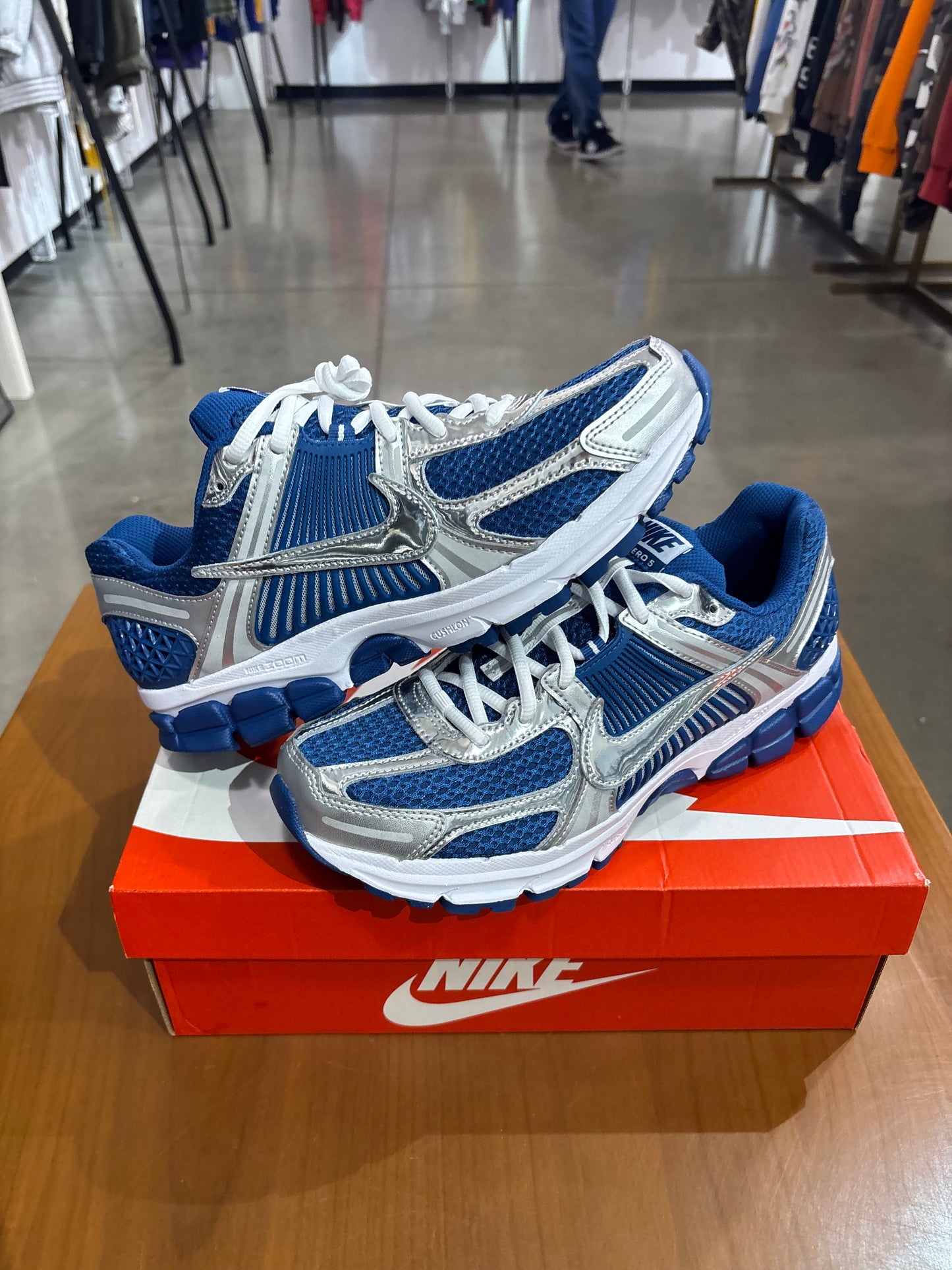 Nike Vomero 5 Court Blue Metallic Silver
