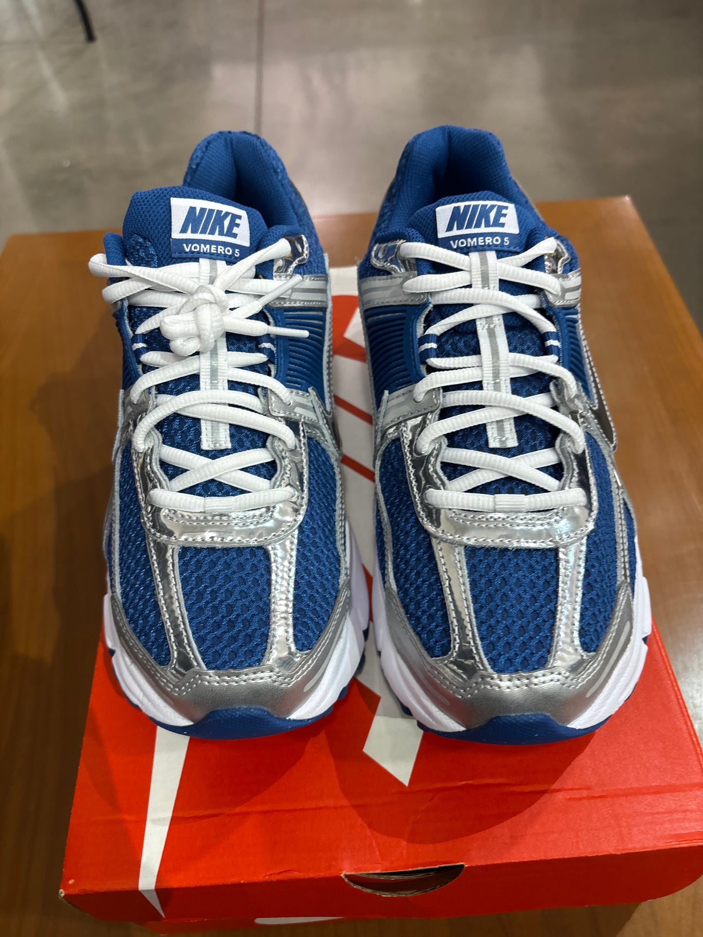 Nike Vomero 5 Court Blue Metallic Silver