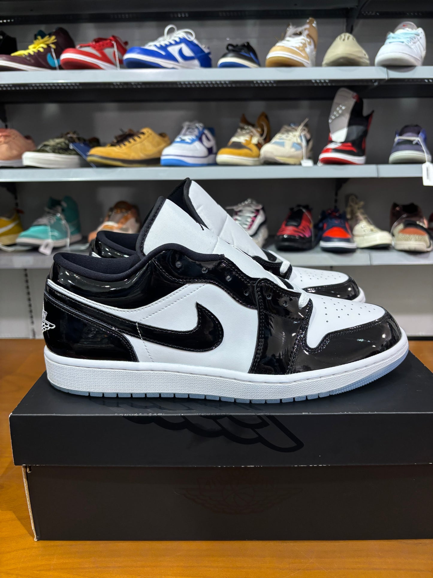 Air Jordan 1 Low Concord