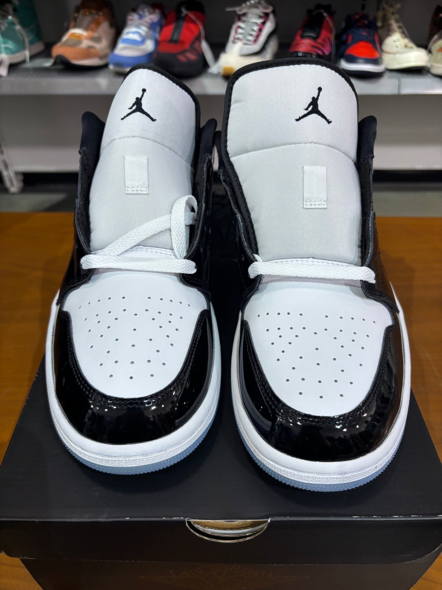 Air Jordan 1 Low Concord