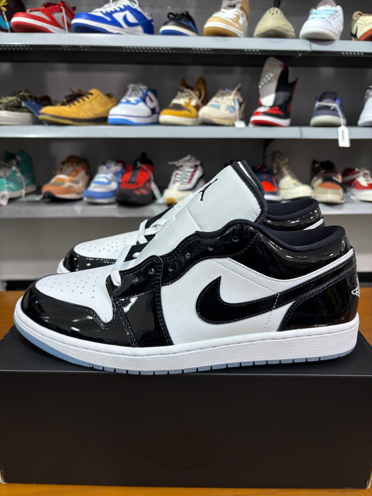 Air Jordan 1 Low Concord