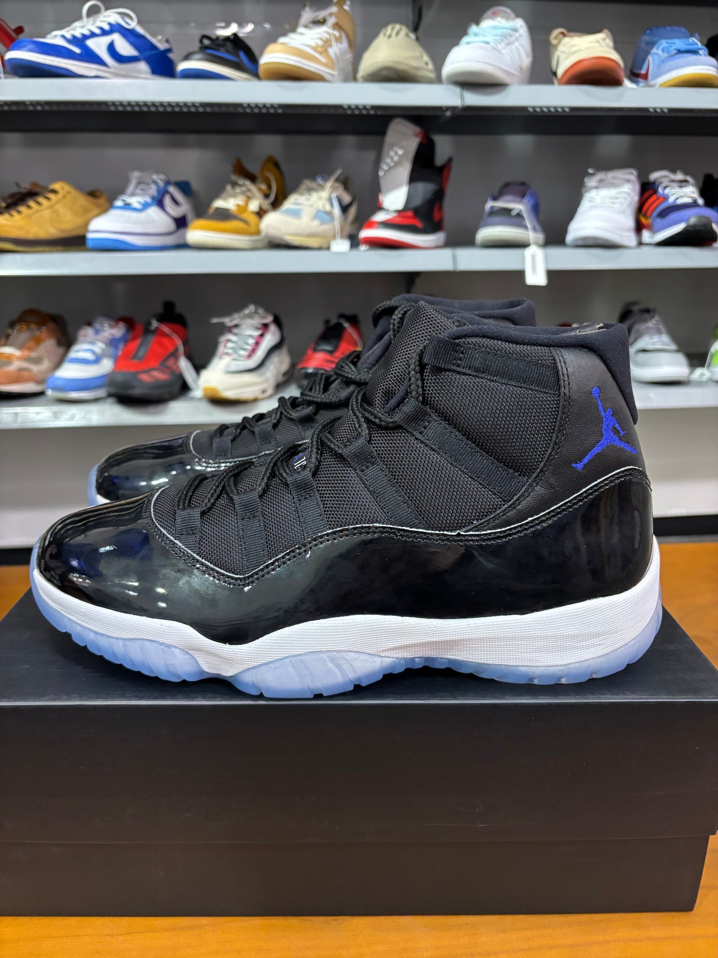 Air Jordan 11 Space Jam (2016)