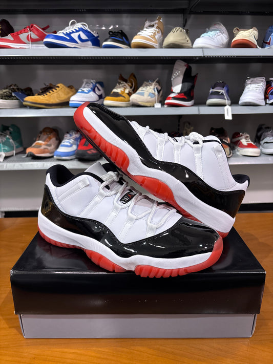Air Jordan 11 Low Concord Bred
