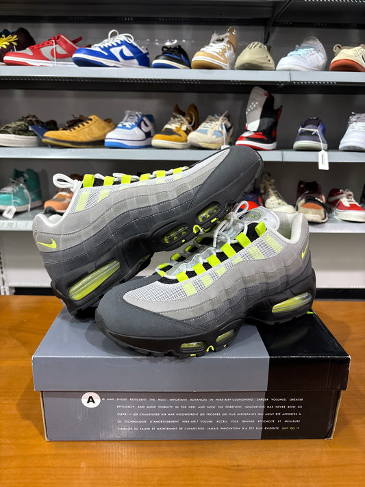 Preowned Air Max 95 Big Bubble Neon