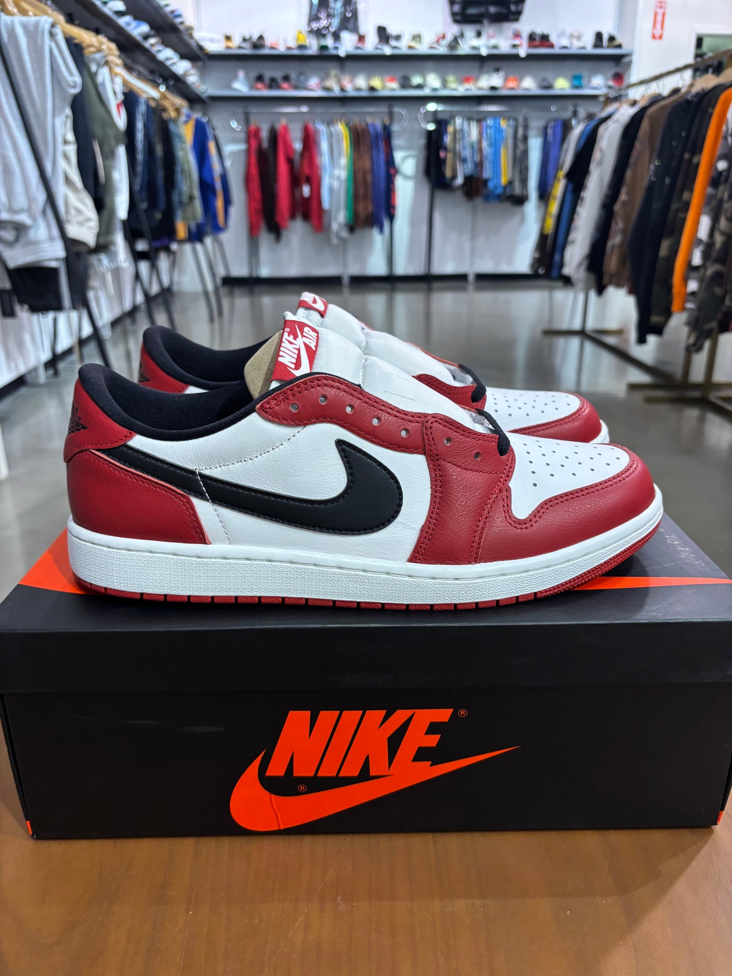 Air Jordan 1 Low Chicago