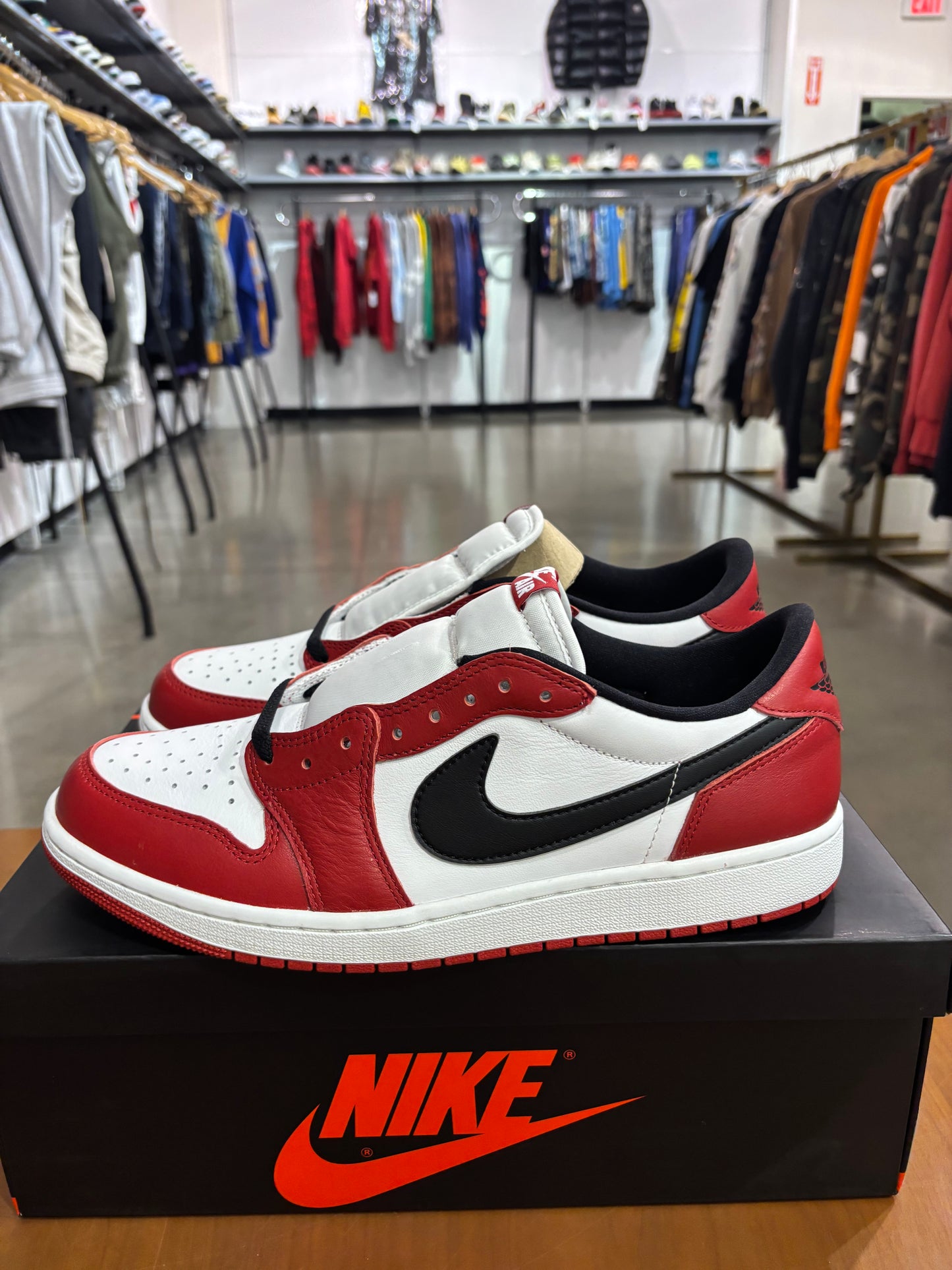 Air Jordan 1 Low Chicago