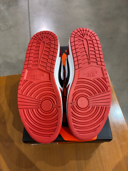 Air Jordan 1 Low Chicago