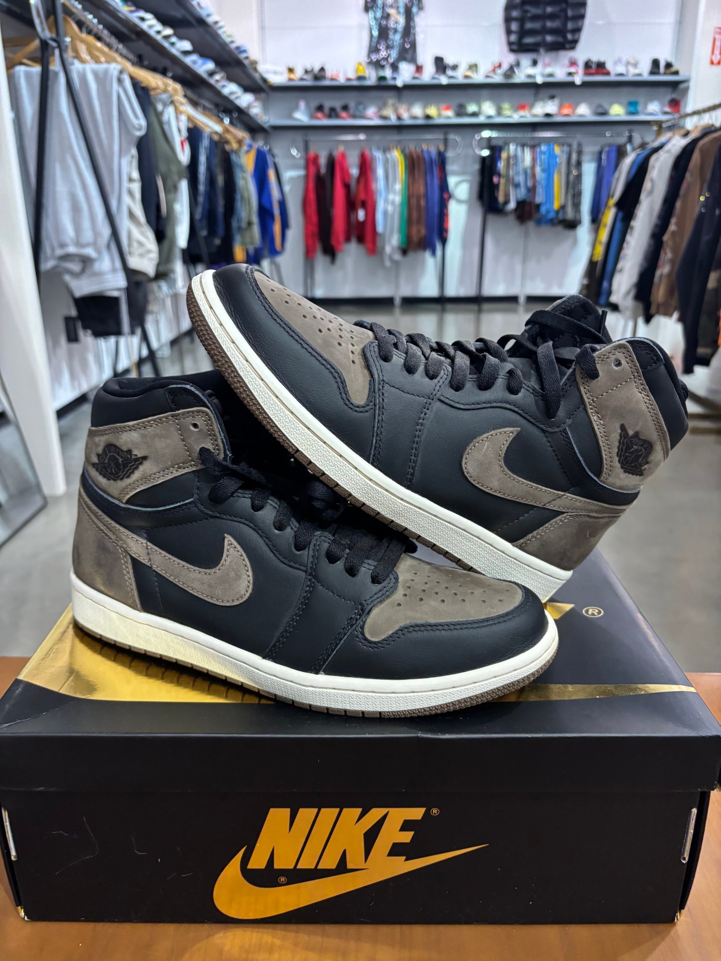 Preowned Air Jordan 1 Palomino