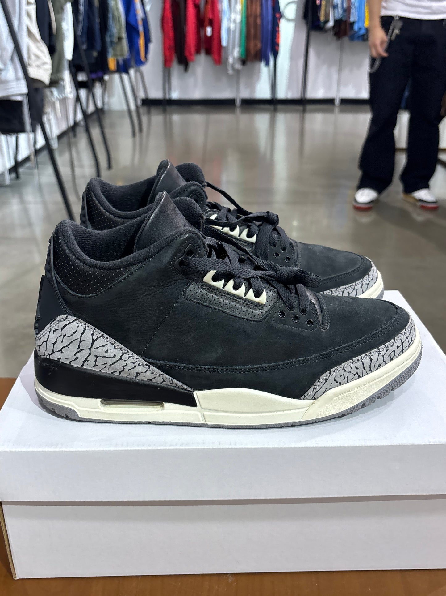 Preowned Air Jordan 3 Off Noir
