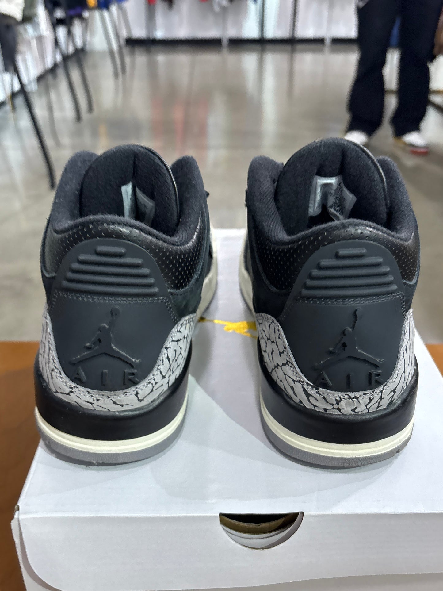Preowned Air Jordan 3 Off Noir
