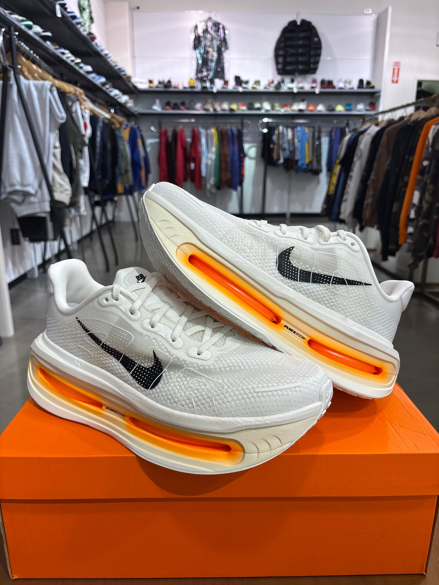 Nike Vomero Premium Sail Coconut Milk