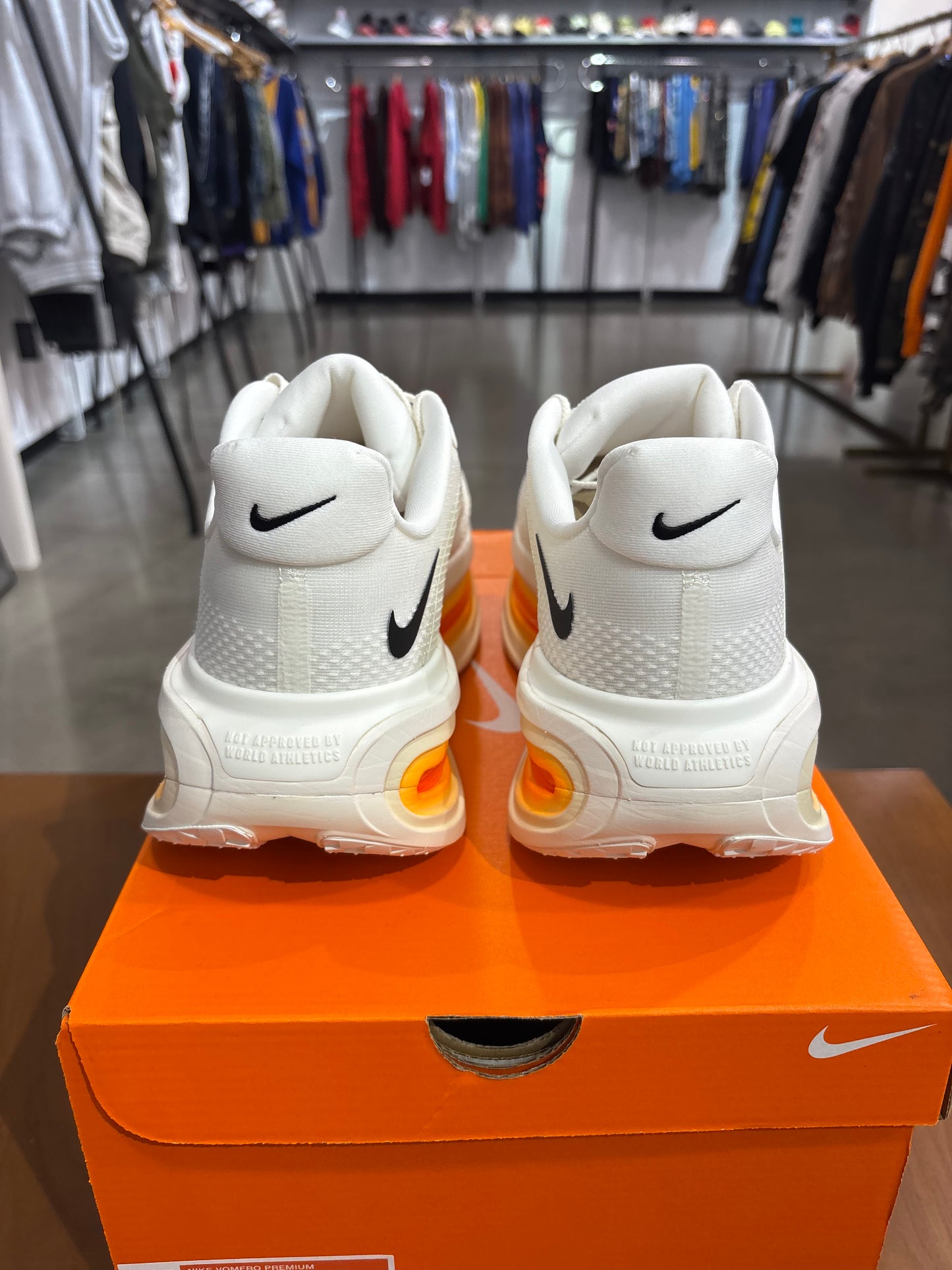 Nike Vomero Premium Sail Coconut Milk