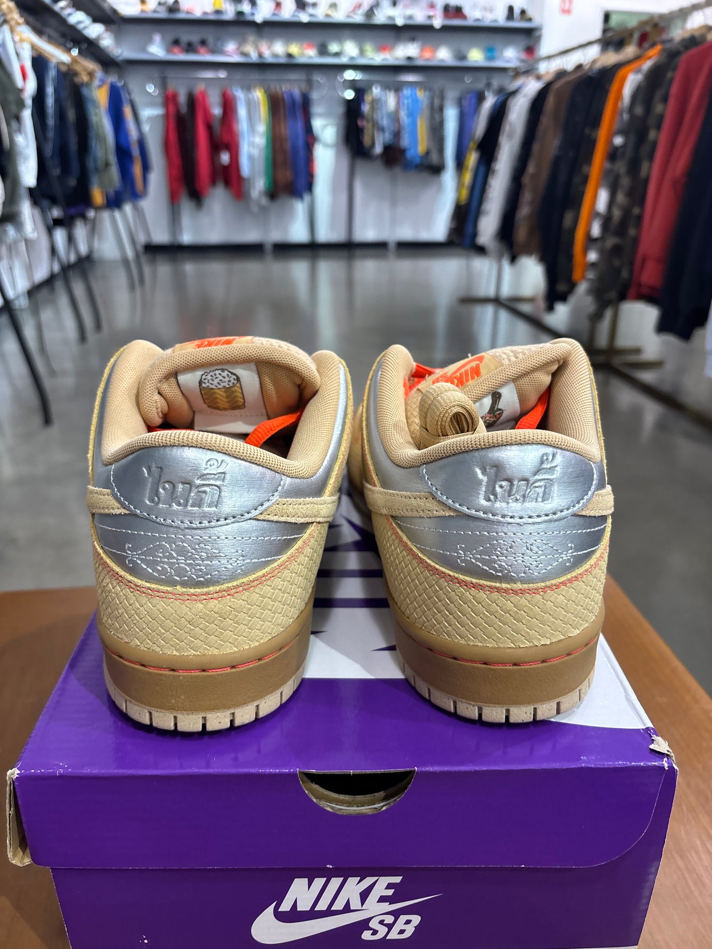 Nike SB Dunk Low Som Tum