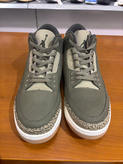 Preowned Air Jordan 3 Family Affair