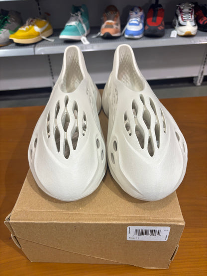 Yeezy Foam Runner Ararat