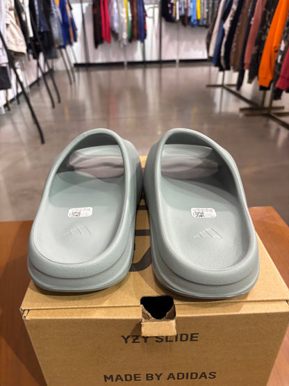 Yeezy Slide Salt