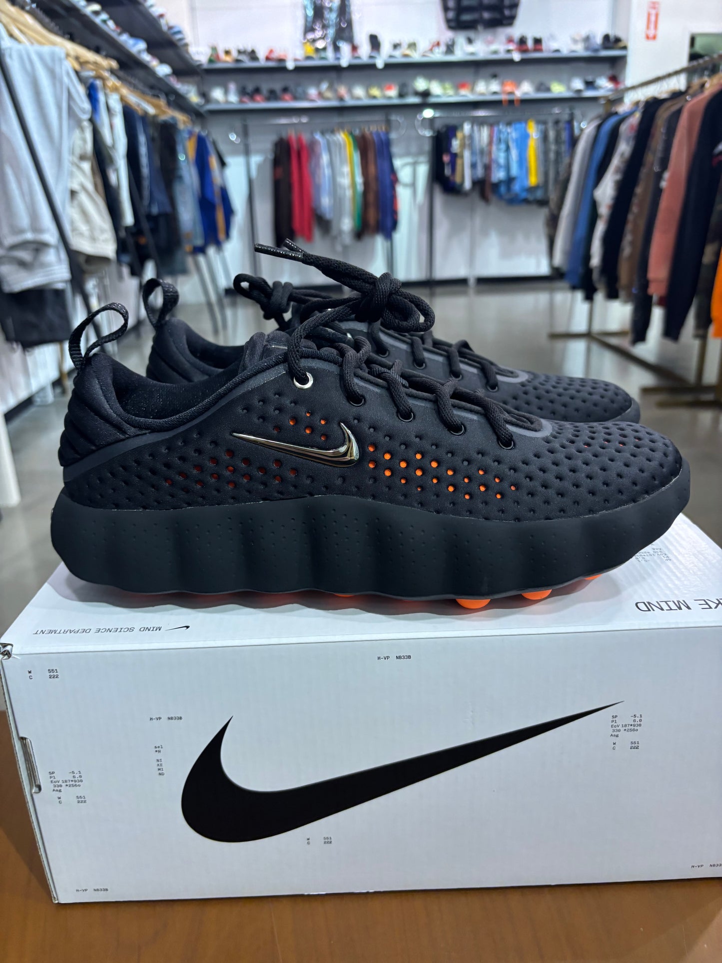 Nike Mind 002 Black Hyper Crimson