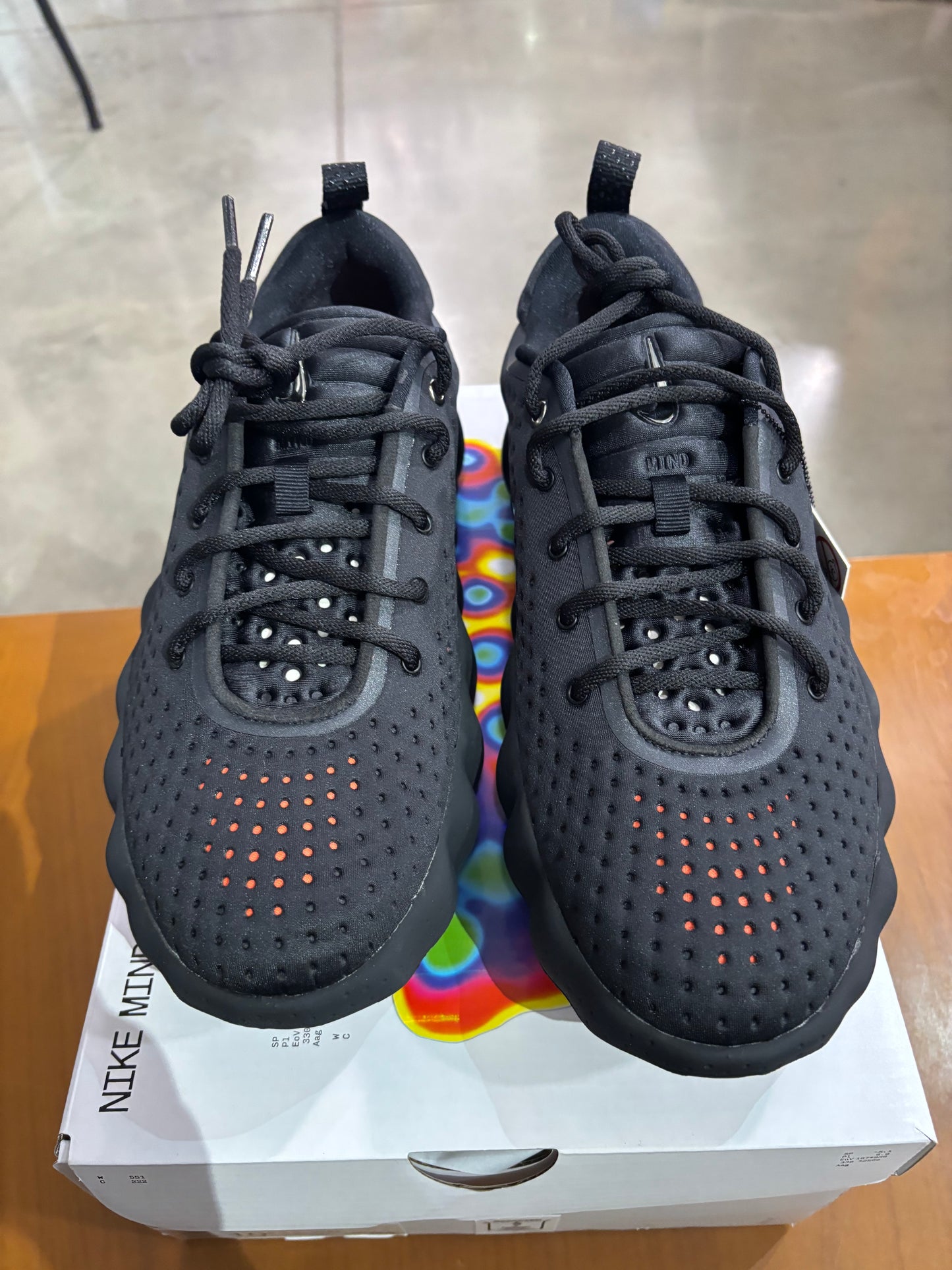 Nike Mind 002 Black Hyper Crimson