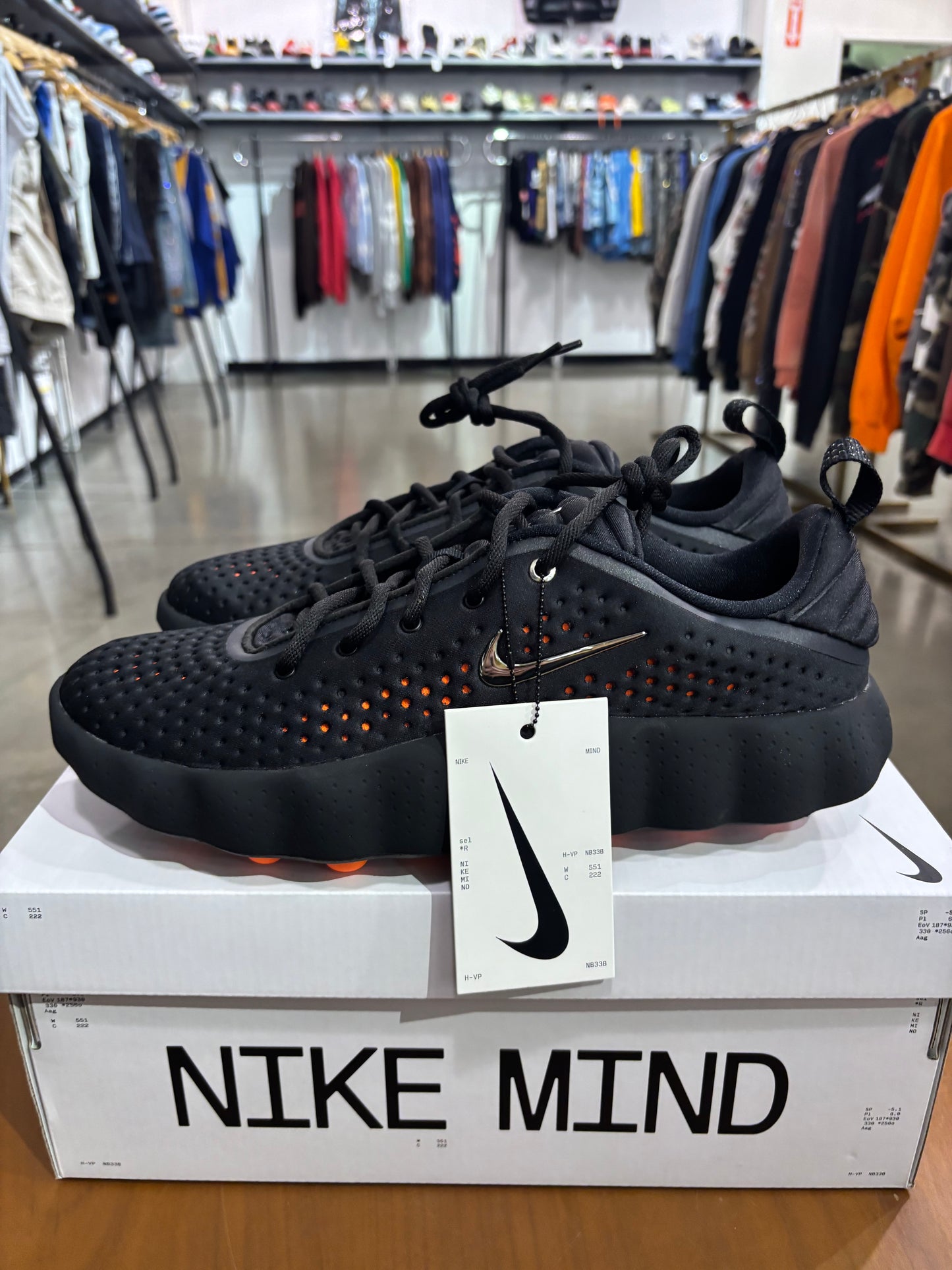 Nike Mind 002 Black Hyper Crimson