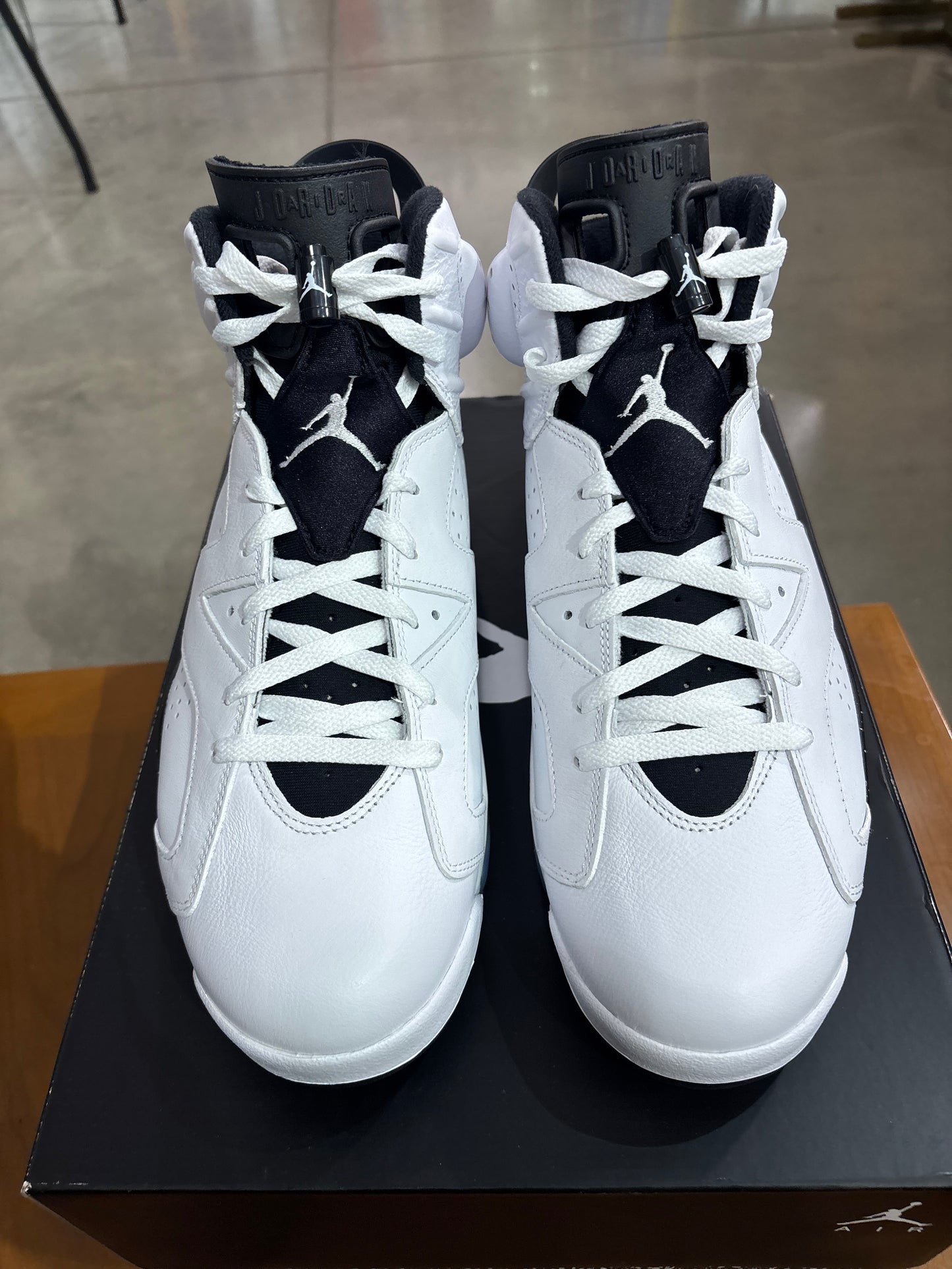 Air Jordan 6 Reverse Oreo