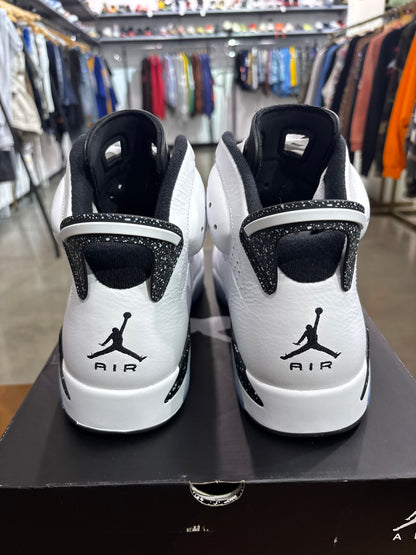 Air Jordan 6 Reverse Oreo