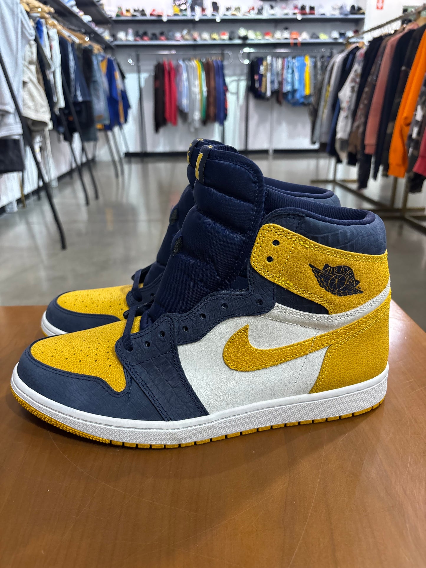 Preowned Air Jordan 1 High Michigan PE