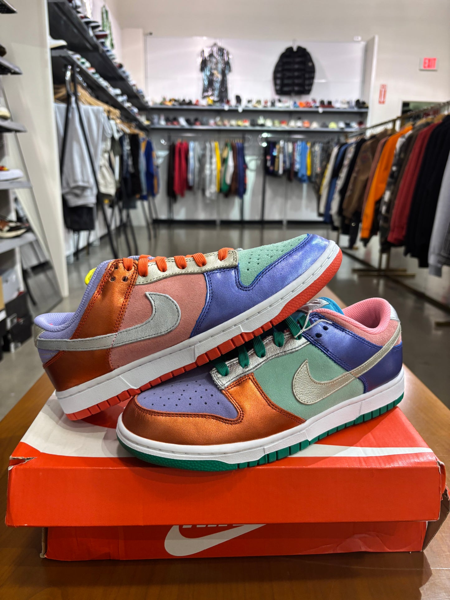 Nike Dunk Low Sunset Pulse