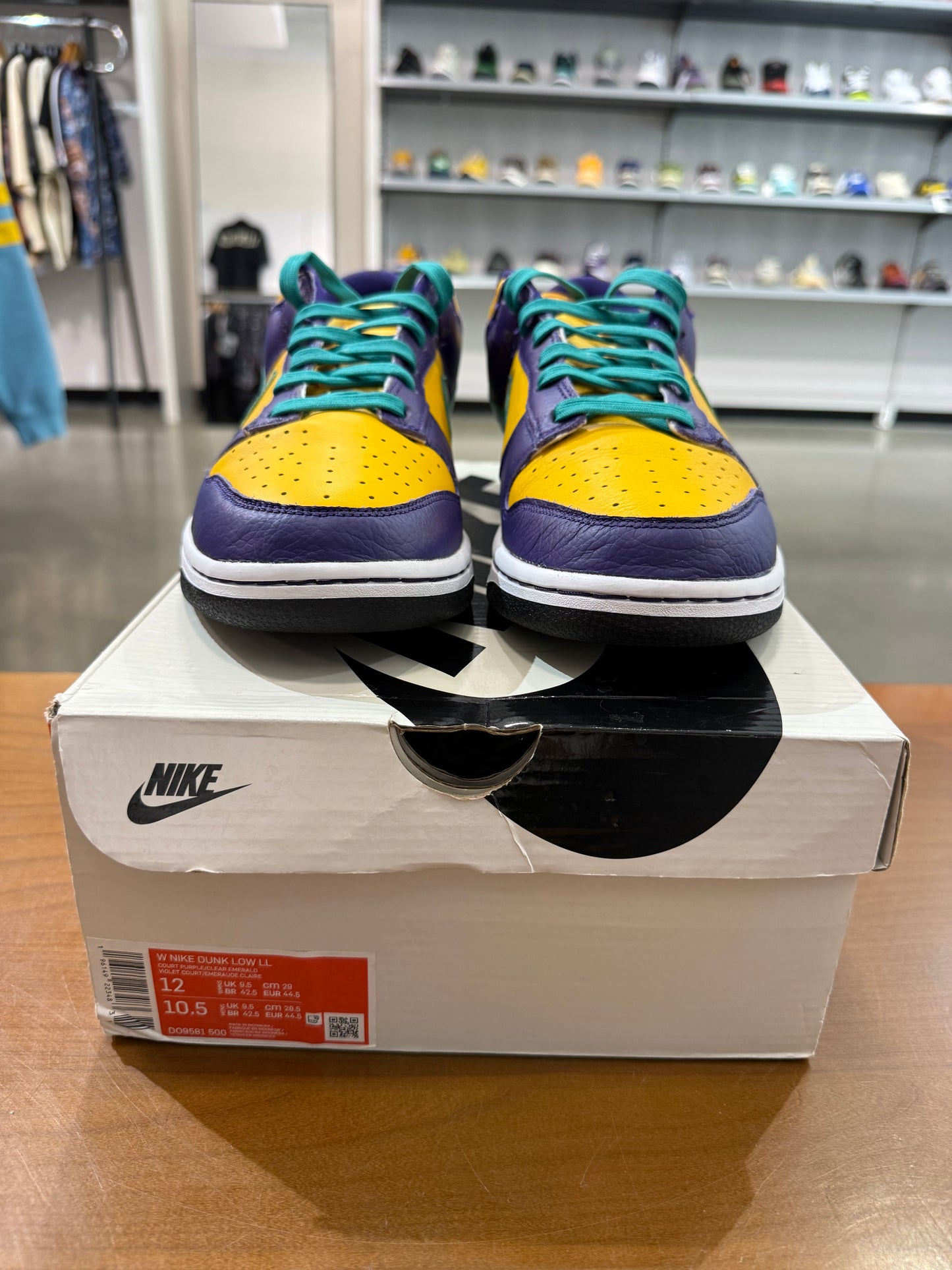 Preowned Nike Dunk Low Lisa Leslie