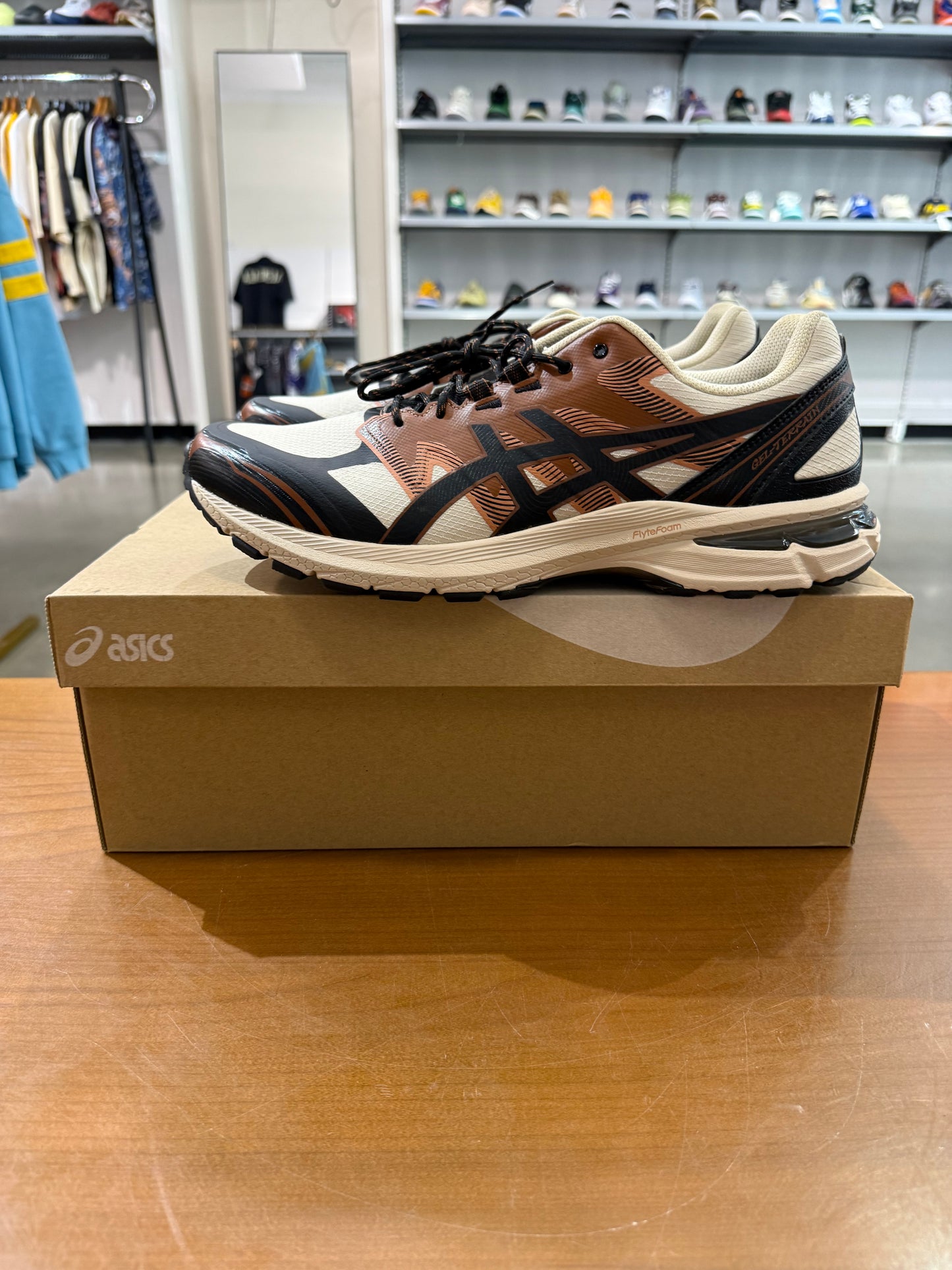 Preowned Asic Gel-Terrain Vanilla Black Copper