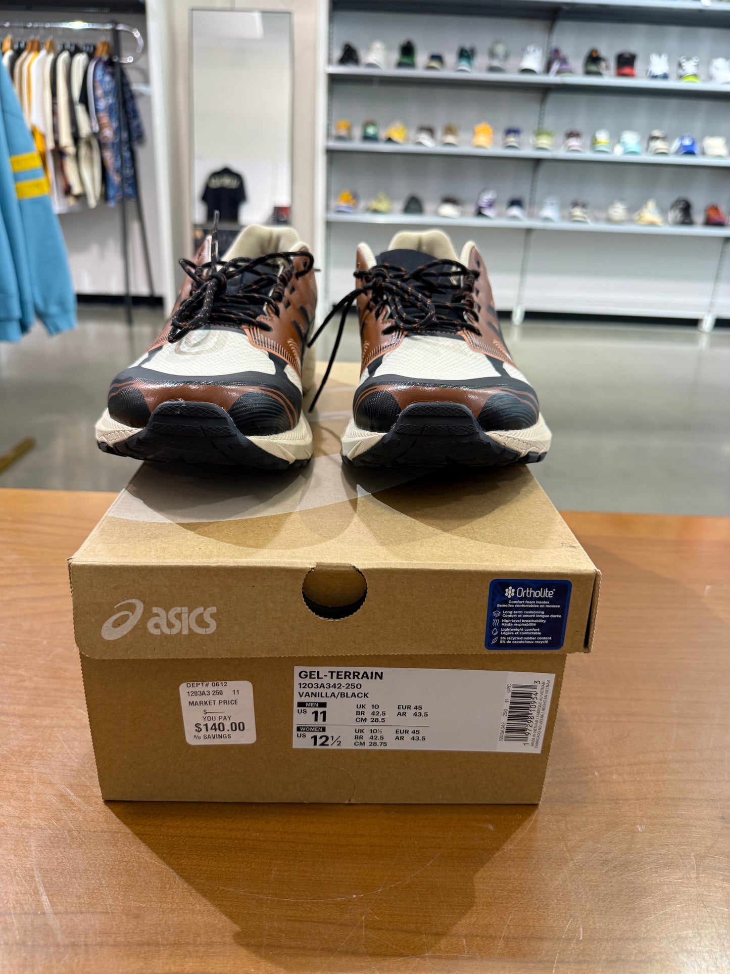 Preowned Asic Gel-Terrain Vanilla Black Copper